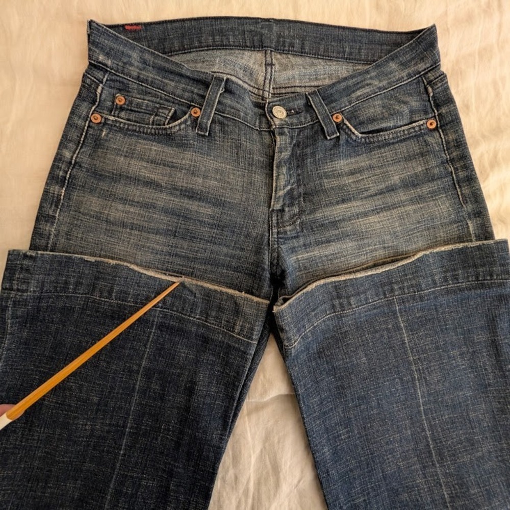 7 For All Mankind Dojo Flare Jeans Womens 27 (Fits 30x30) Low Rise Wide Leg Y2K - Picture 3 of 11